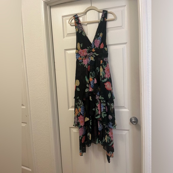 TOPSHOP
Freida Tiered Floral-print Crepe Midi Dress In - Picture 3 of 4